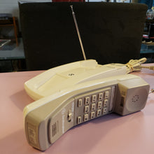 Load image into Gallery viewer, GE CORDLESS DIGITAL PHONE
