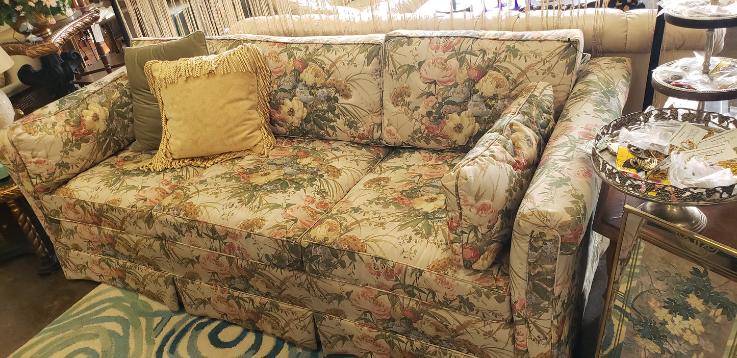 QUILTED FLORAL MCAFEE SOFA