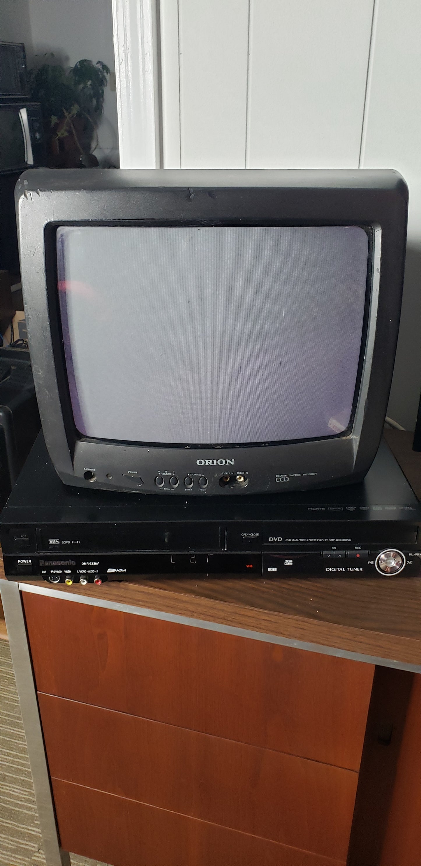 Orion 13" CRT Television