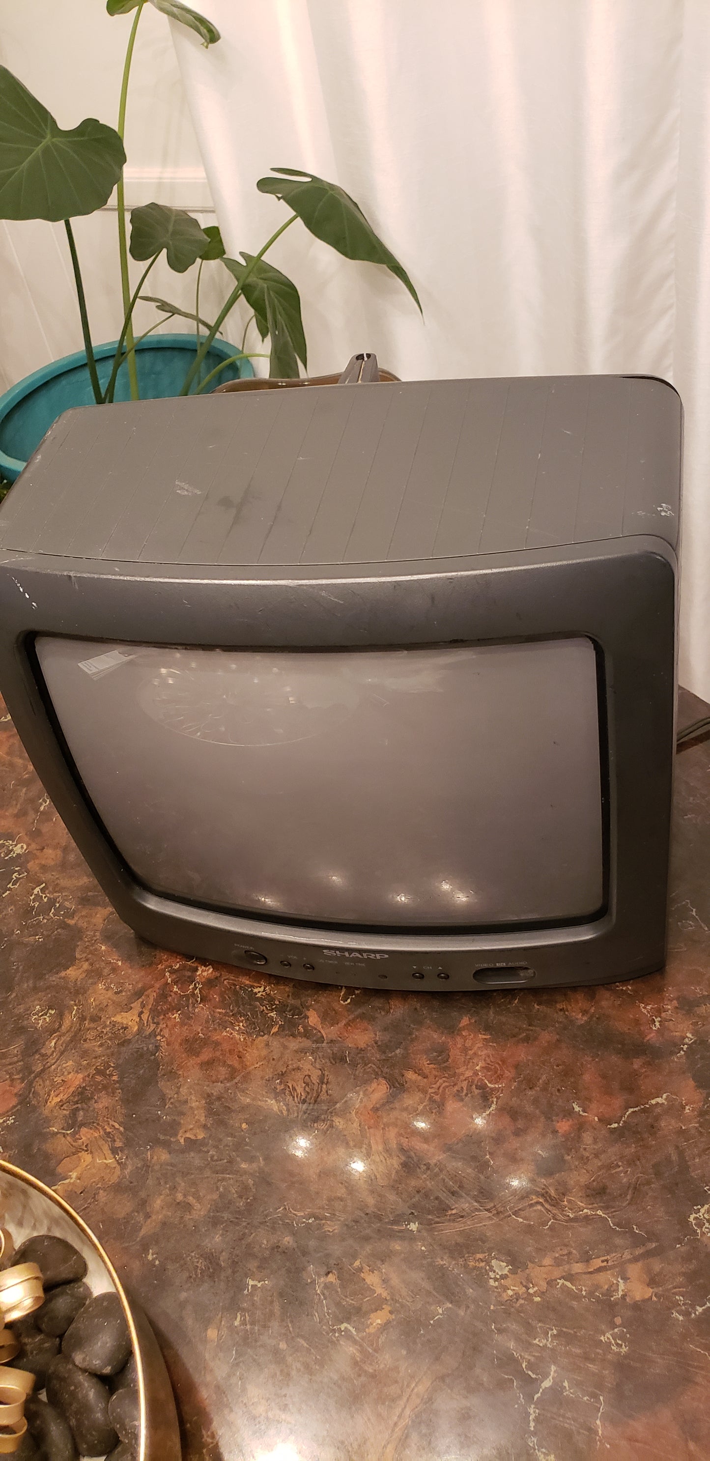 Sharp 13" CRT Television