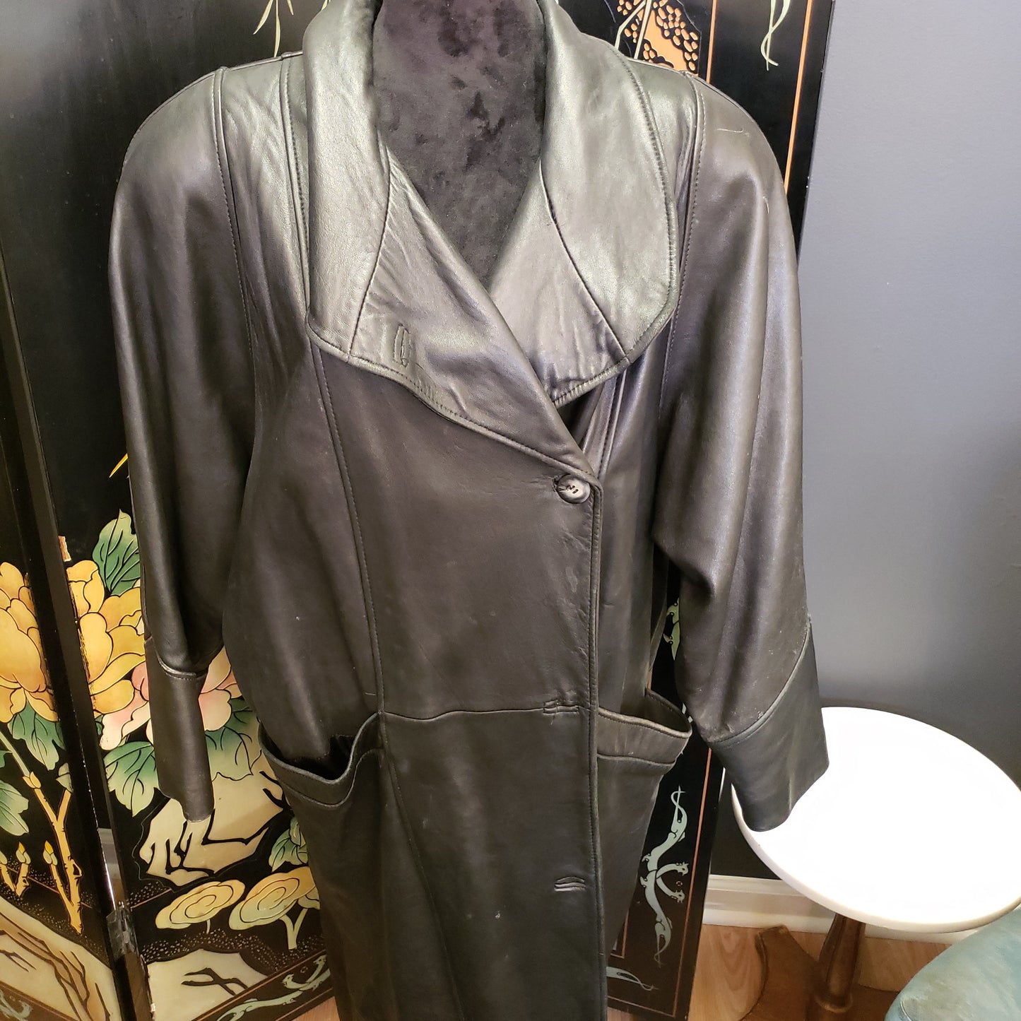 La Nouvelle Renaissance Leather Coat