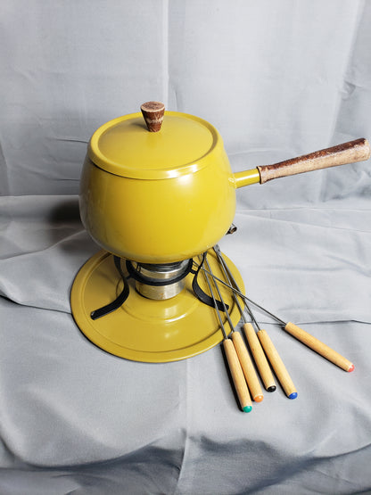 Vintage Pea Green Fondue Set