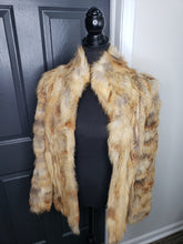 Load image into Gallery viewer, Red Fox Straight Line Fur Jacket
