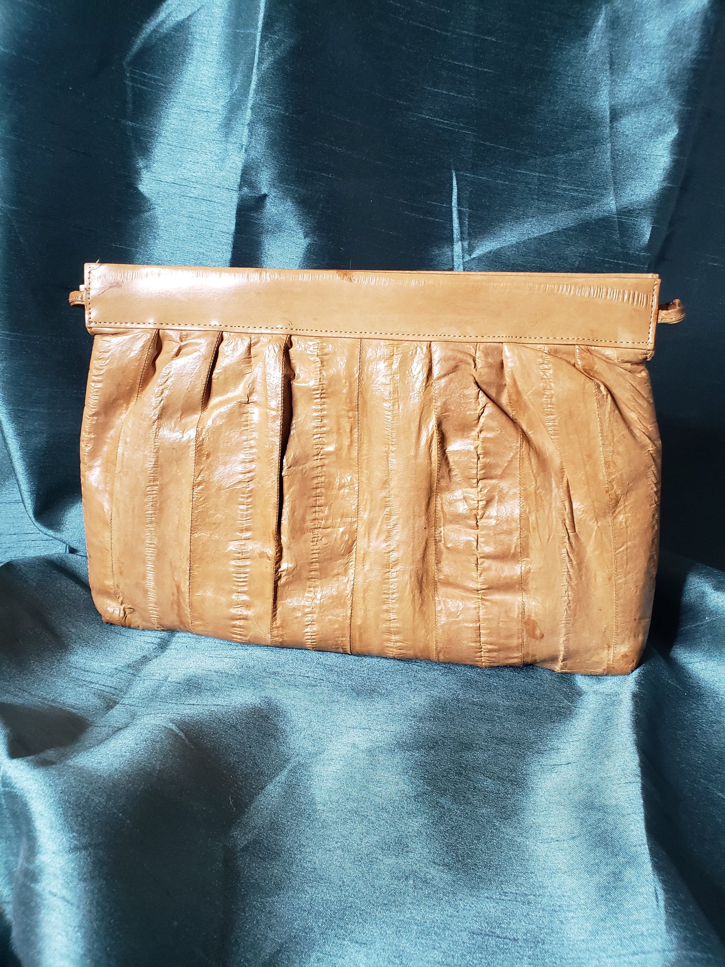 Tan Eelskin Clutch w/Shoulder Strap