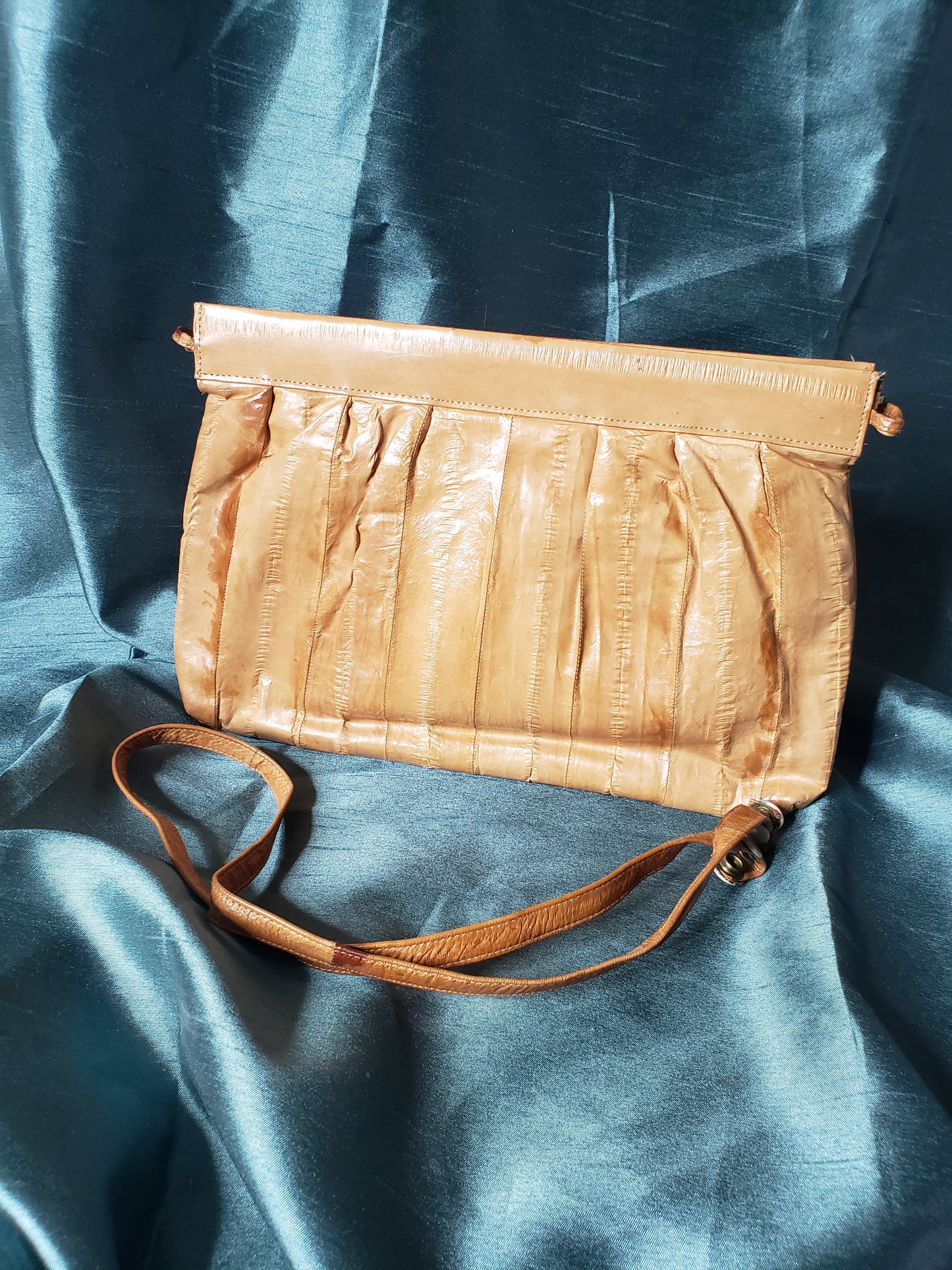 Tan Eelskin Clutch w/Shoulder Strap